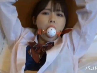 探花老司机李白-约操刚满18的超甜学生妹，妹子奶子圆润如此良家相当腼腆